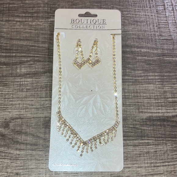 Necklace Earrings Set - Picture 2 of 4